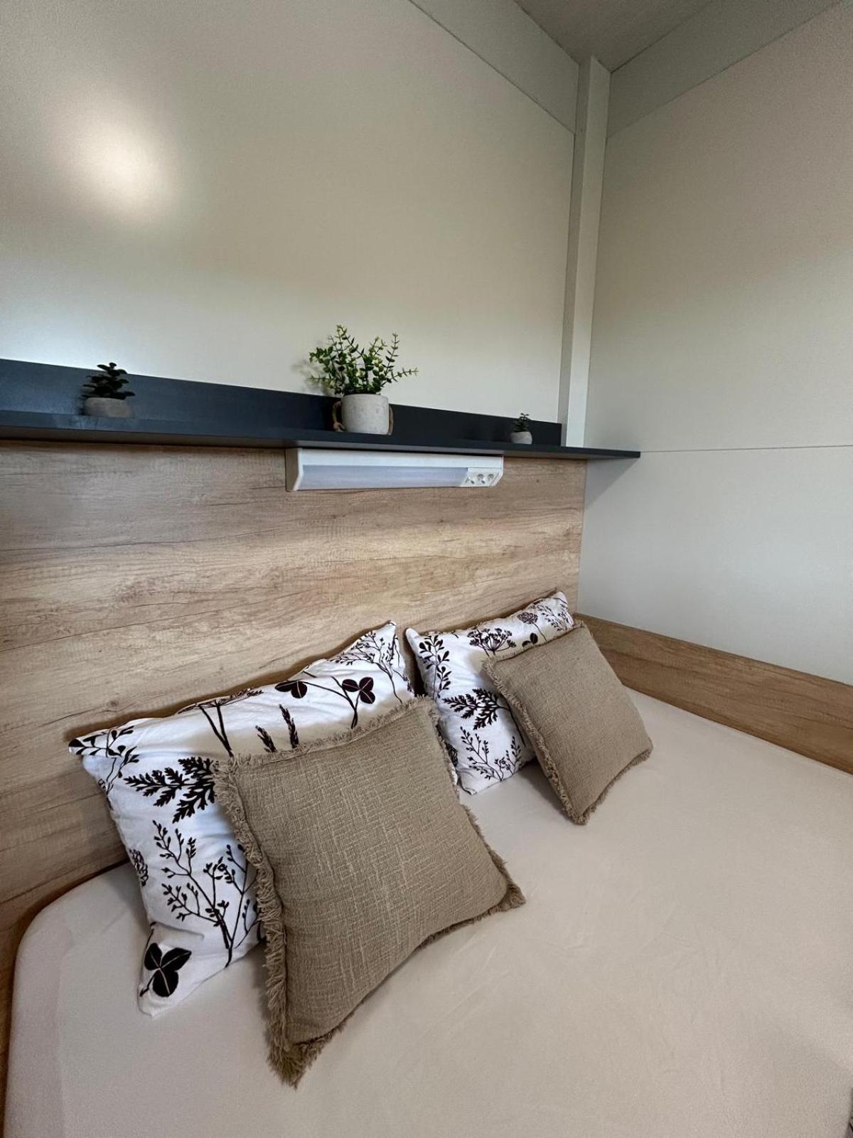פאקוסטאן Mobile Home Vilmaris מראה חיצוני תמונה